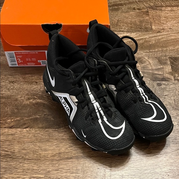 Nike Alpha Menace 3 Black White Athletic Cleats - Picture 1 of 5